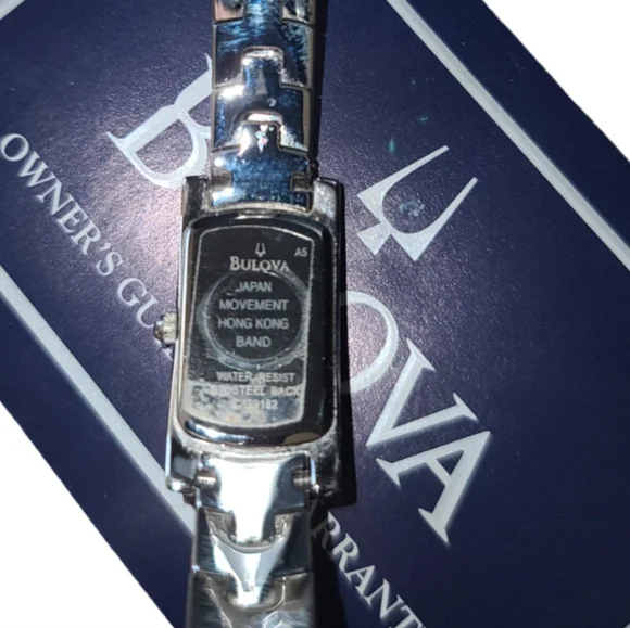 Bulova Women's Swarovski Crystal Silver Tone Quartz Watch C899182 - Picture 6 of 7